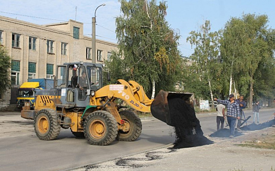 В Чапаевске идет реконструкция оживленных городских дорог