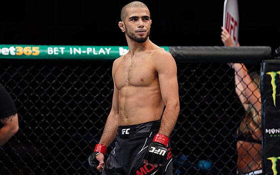 Мокаев поздравил Нурмагомедова с победой на UFC Fight Night 238: «Счастлив за моего брата Умара»