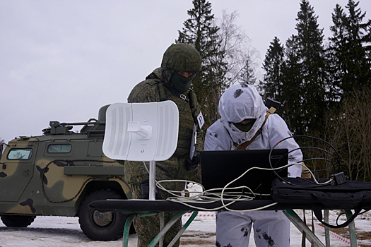 Скрытый пункт управления оборудовали специалисты связи в Ленинградской области