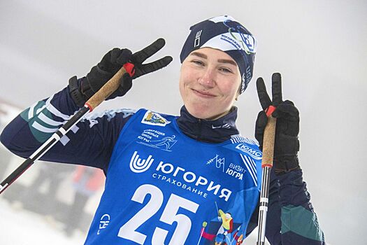 Российские лыжники пробежали тренировочную гонку за деньги — как такое возможно и кто победил?