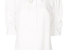 Ошиблась размером? Фанаты осудили 38-летнюю Корнти Кардашьян за мини-юбку