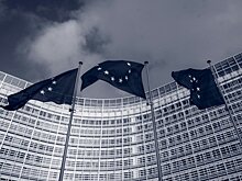 ЕС ввел санкции против вице-премьера Сербии Александра Вулина