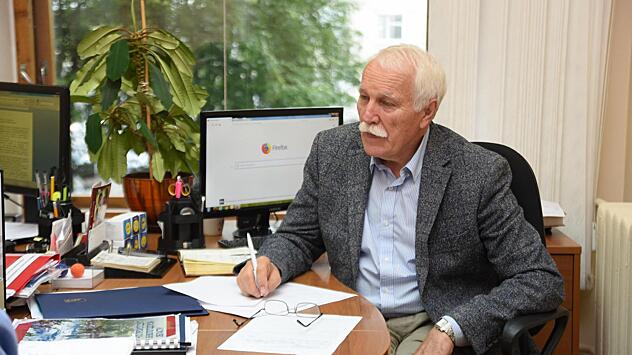 Уполномоченный при Губернаторе по правам ветеранов и пенсионеров провел прием граждан в Вологде