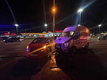 В ДТП со "скорой" в Тольятти пострадали два человека
