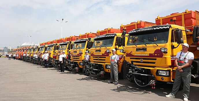 34 специализированные машины пополнили коммунальный автопарк Ростова