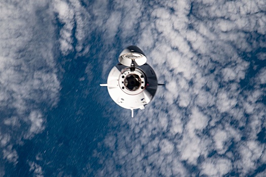 Crew Dragon освободил стыковочный узел на МКС для Starliner