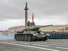 Механизированную колонну военного парада на Дворцовой площади Санкт-Петербурга возглавит танк Т-34-85, участник боев за Ленинград