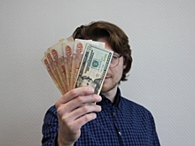 Стало известно, какая минимальная зарплата будет у петербуржцев в 2025 году