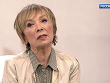 Елена Коренева уехала в Штаты после того, как стала видеть в гримерах мух