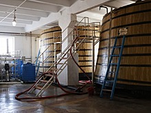 Кизлярский коньячный завод на четверть нарастил производство продукции