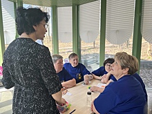 Интеллектуальный турнир для жителей старшего возраста прошел в парке «Швейцария»