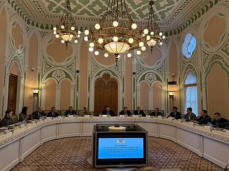 Меры по предотвращению незаконной миграции и межрелигиозных конфликтов обсудили свердловские власти