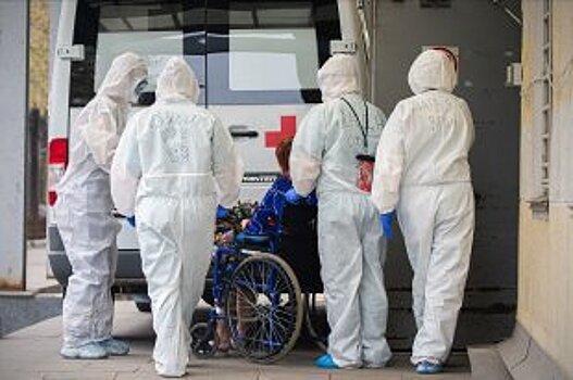 На Среднем Урале официально ввели масочный режим на майские праздники