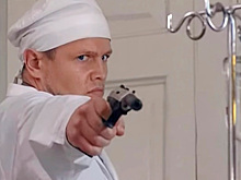 Российский актер избил мужчину у ресторана в Москве