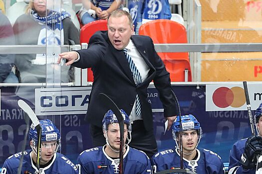 В.Воробьёв об игре с Гретцки: поражаешься, как он отдаёт передачи, смотря в другую сторону