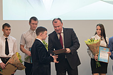 Лучшим студентам Свердловской области присвоена губернаторская стипендия