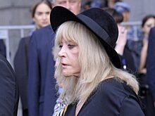 Суд оставил без движения иск ветерана к Пугачевой