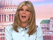 Конфуз телеведущей в прямом эфире разозлил пользователей сети