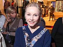 Зудина пришла на показ в дерзких джинсах хиппи, а Ребенок — в кожаной микроюбке