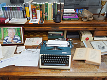 Кофе, книги и машинка. Заглядываем в кабинет Фазиля Искандера