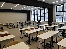 Ударившего двух школьников учителя в Карелии отстранили от работы