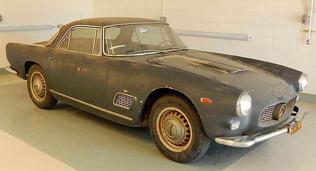 На продажу выставлен 58-летний Maserati
