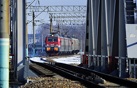 Железная дорога в обход Украины заработает летом 2017 года