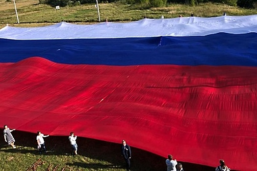 Флешмоб с 70 флагами РФ проведут в Луховицах 22 августа