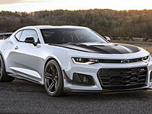 Старый и новый: Chevrolet Camaro 2013 в гонках по сопротивлению против модели 2018 года