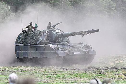 В Германии объяснили задержку поставок тяжелых вооружений Украине