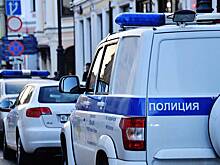 Российский подросток поджег дорогостоящий автомобиль возле отдела полиции