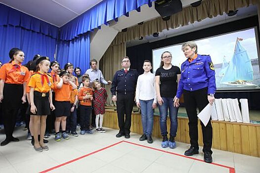 Свердловские школьники, победившие во Всероссийском конкурсе сочинений, встретились с писателем Владиславом Крапивиным