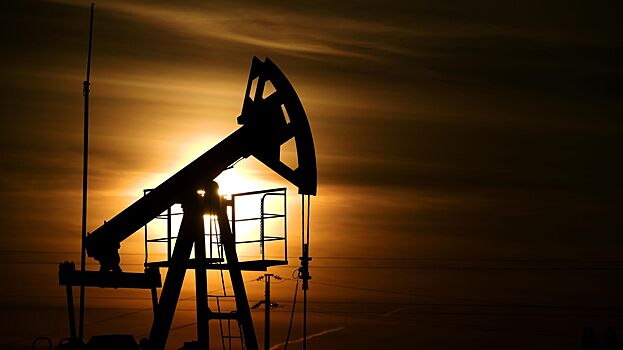 СМИ: Иран увеличил поставки нефти в Китай, несмотря на санкции
