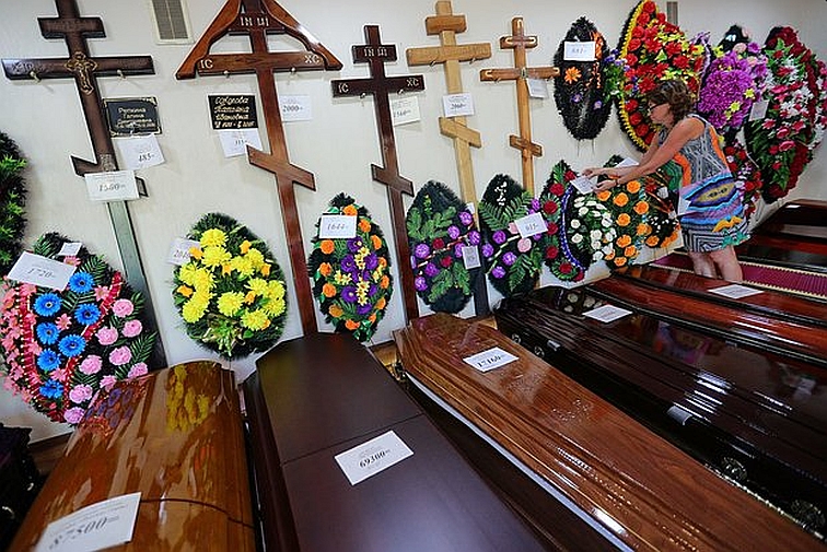 Российские полицейские продавали данные умерших ритуальщикам