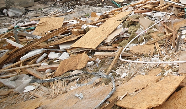 В Волгоградской области выявили свалку строительного мусора на сельхозугодьях