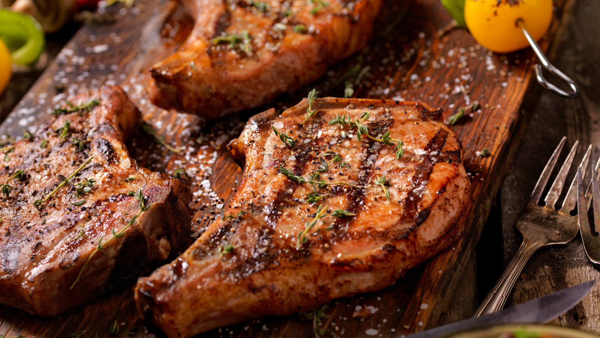 Открытия недели: мясо и кулинария спасут от болезни Альцгеймера, а картошку лучше недоварить