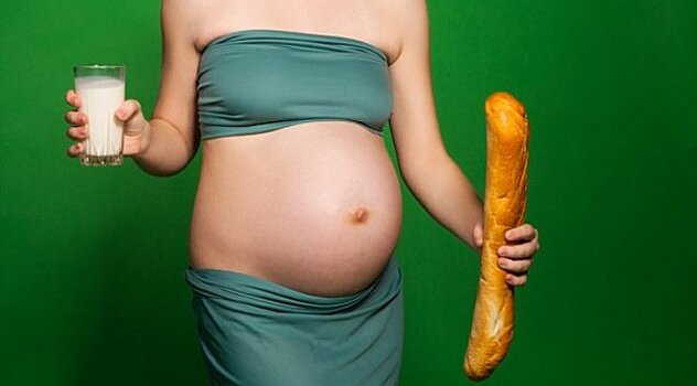 Будущим мамам обязательно нужно есть хлеб с этим витамином