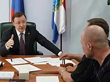 Дмитрий Азаров провел личный прием граждан