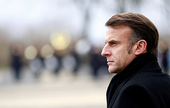 Макрон пригрозил США беспрецедентными последствиями из-за Гренландии