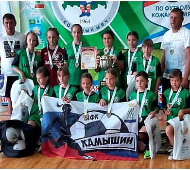 Юные камышинские футболистки завоевали серебро на крупном турнире