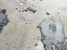 Жители Балашова в шоке от ремонта центральной улицы битумными «лепешками»