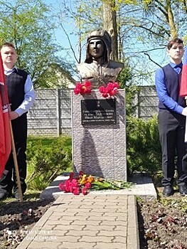 В Калининградской области открыли памятник Герою Советского Союза Ладушкину