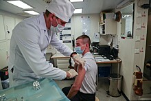 На Украине медикам стало плохо после вакцинации от COVID-19