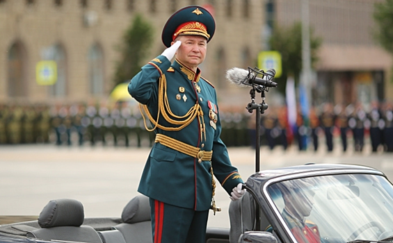 СМИ: Мордвичев сменил Лапина на посту командующего ЦВО
