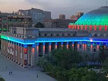 Новую подсветку НОВАТа обсмеяли новосибирцы в соцсетях