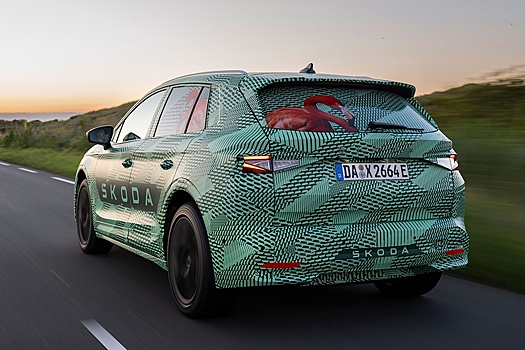 Skoda рассказала подробности о кроссовере Elroq, новинку сняли на фото