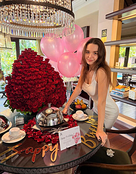 Дочь Славы отметила Новый год и свой день рождения вдали от родины: «Спасибо любимому мужу!»