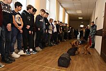Студенты из Рязанского побывали в УВД на Московском метрополитене