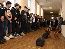 Студенты из Рязанского побывали в УВД на Московском метрополитене