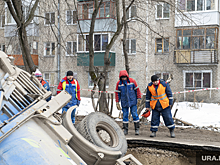 Под Екатеринбургом машины застряли в гигантской пробке